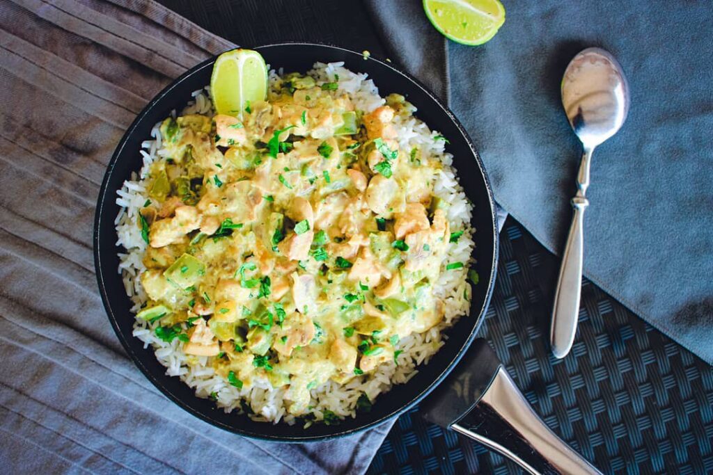 Poulet thaï au curry vert et lait de coco