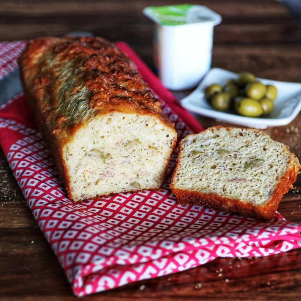 Cake au thon et aux olives sans matière grasse