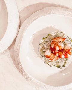Riz noir, courgette et gambas