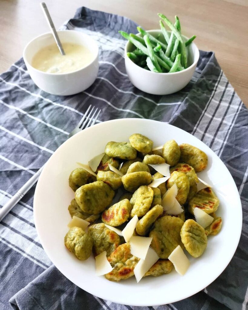 Gnocchis aux haricots verts et sauce au bleu
