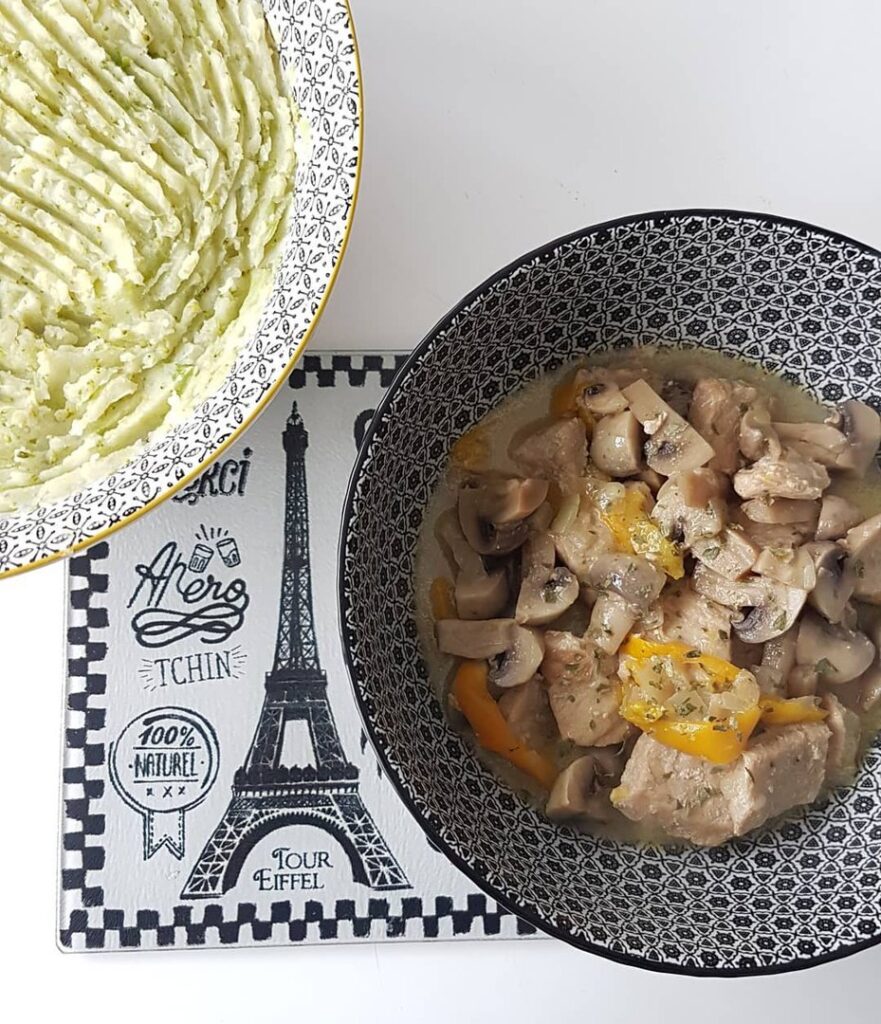 Filet de porc, champignons , poivron  et purée de brocolis pommes de terre
