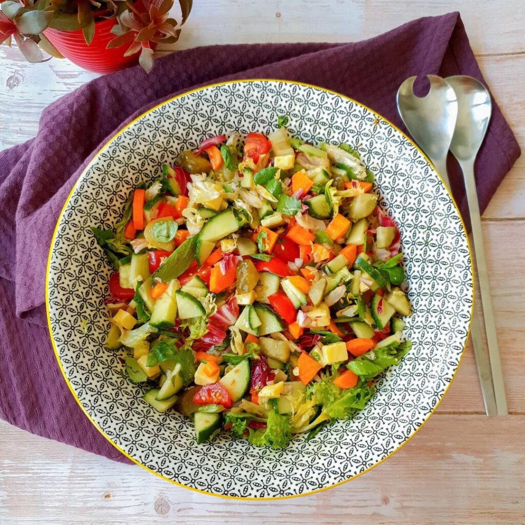 Salade de concombre carotte et cheddar