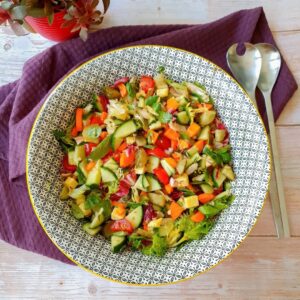 Salade de concombre carotte et cheddar
