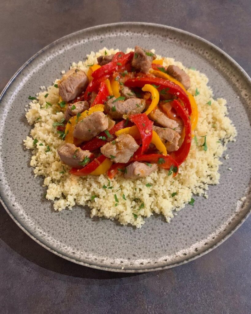 Sauté de dinde aux poivrons et tomates cerises