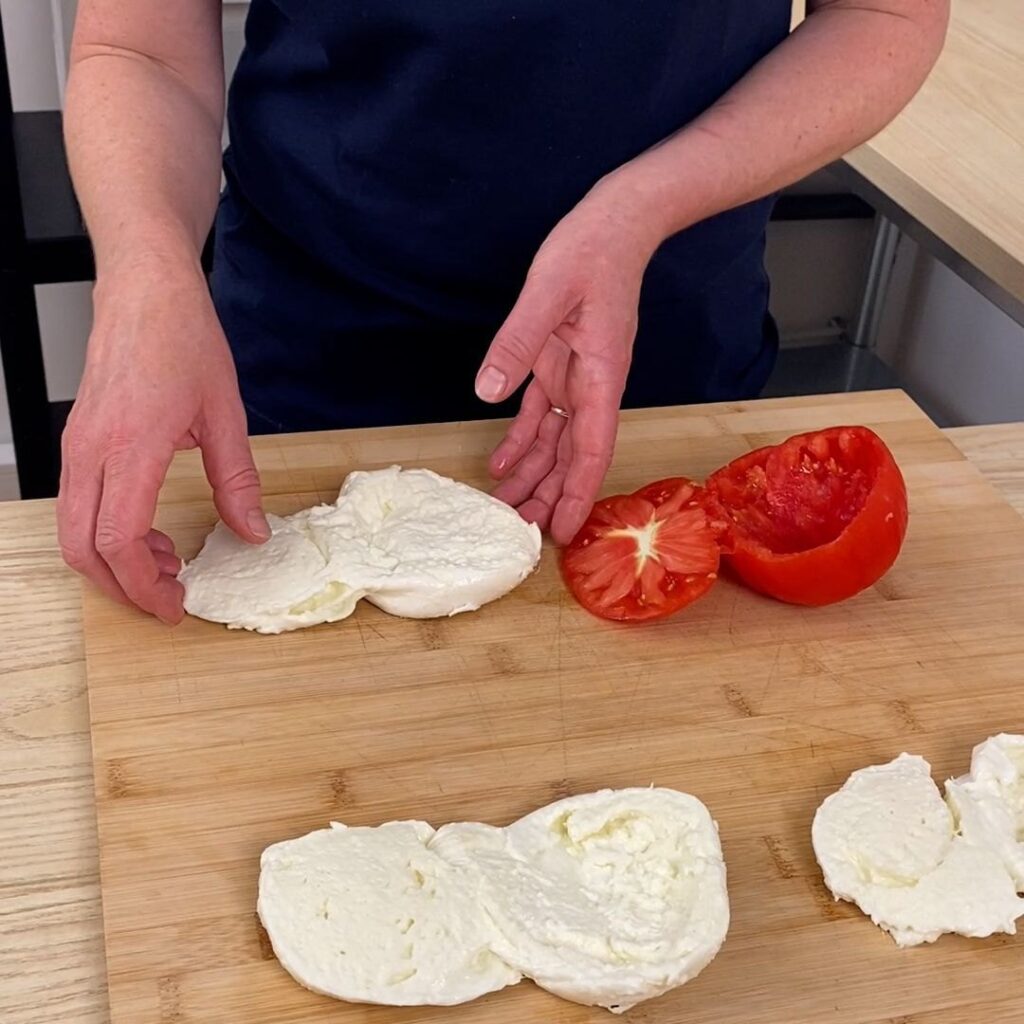 Gefüllte tomaten und knoblauch knoten!