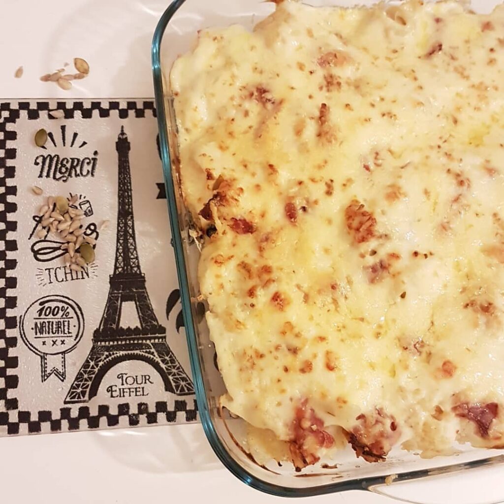 Gratin chou-fleur, bacon & cheddar