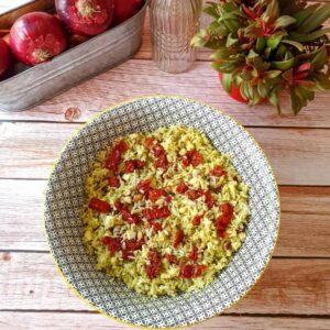 Salade de riz, pesto et tomates séchées Salade de riz, pesto et tomates séchées