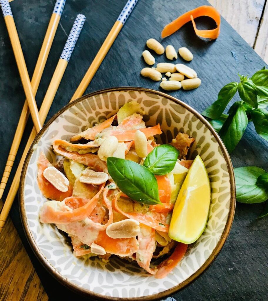 Pad-thaï aux légumes crus