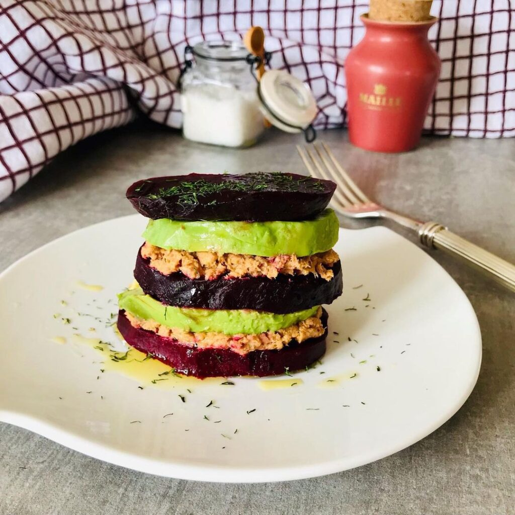 Millefeuille de betterave & saumon aux rillettes de sardines