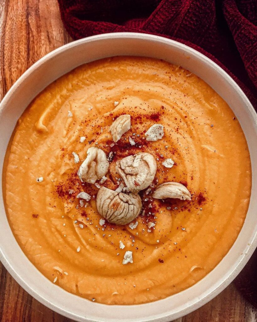 Velouté de butternut et châtaignes