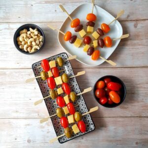 Brochettes tomates olives et fromage