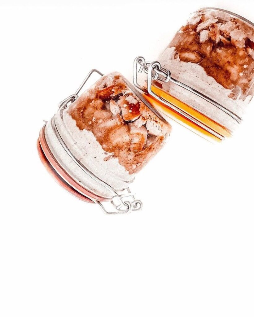 Verrine yaourt à la grecque, banane et biscuits palmier