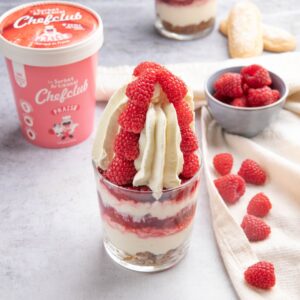 Kekskuchen mit Erdbeersorbet!