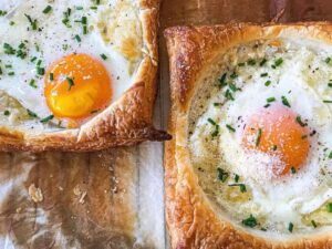 Feuilletés aux œufs et gruyère