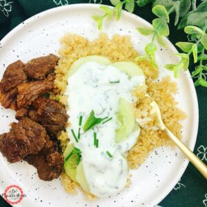 Bœuf, quinoa et concombre à la sauce yaourt