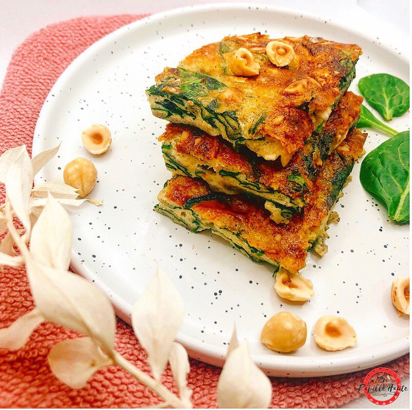 Quiche sans pâte épinard, chèvre et noisette