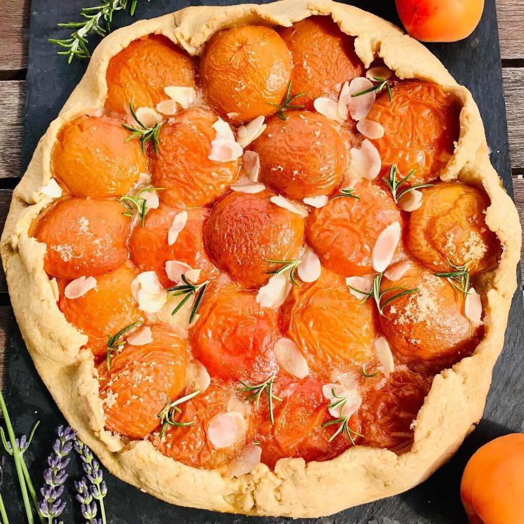 Tarte rustique aux abricots