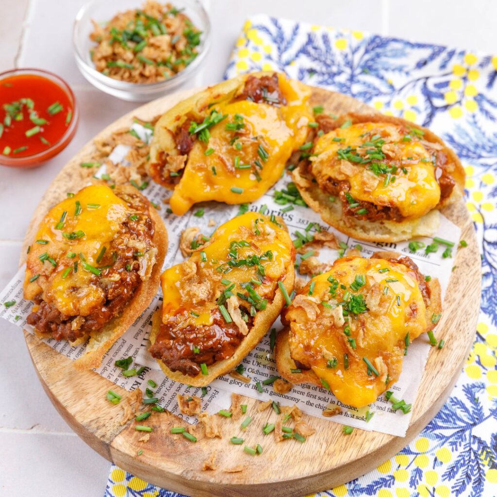 Cornbread Chili Boat