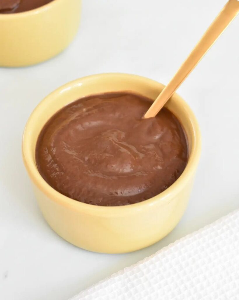 Crèmes avocat-banane-cacao