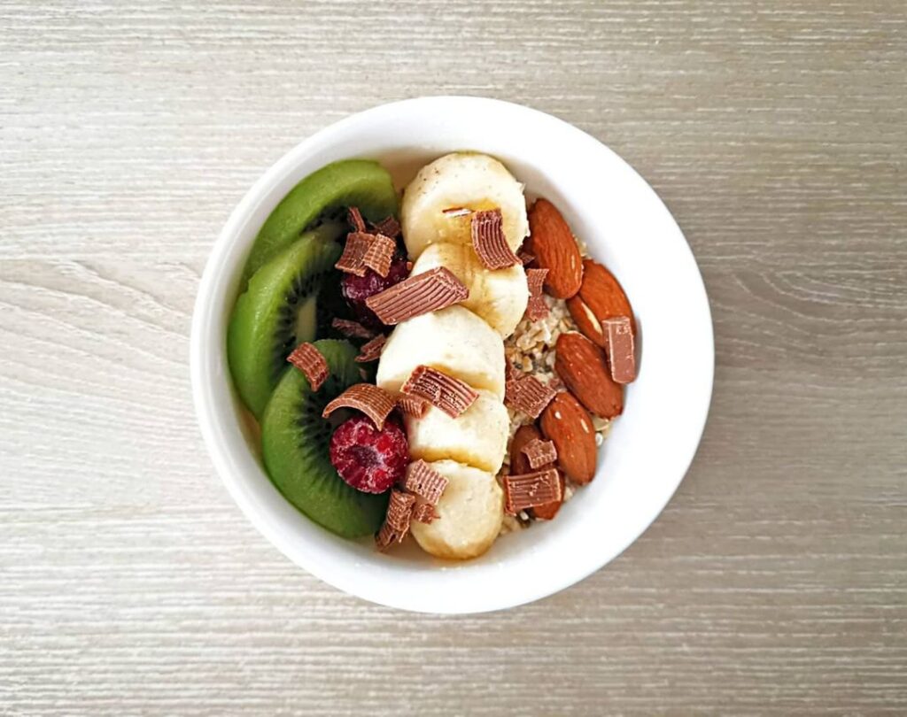 Porridge sans cuisson au lait d&rsquo;amande