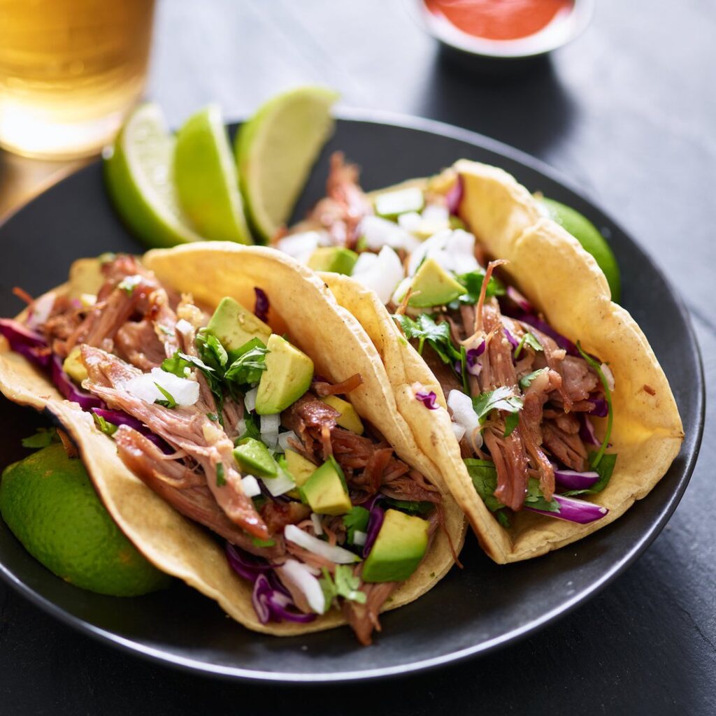Tacos à la viande et l’avocat