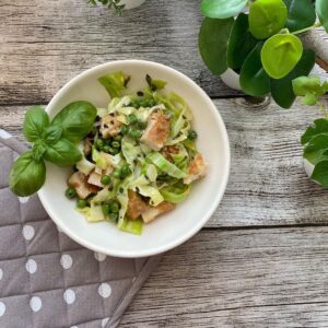 Wok de légumes verts et de poulet