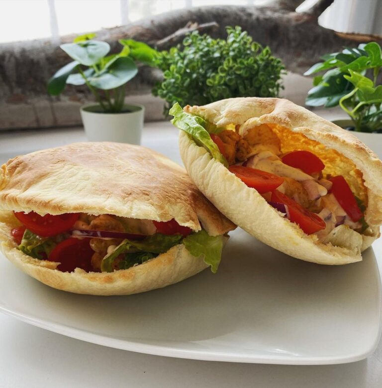 Pains pitas au poulet Pains pitas au poulet