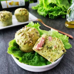 Muffins à la salade, au bacon, saint-morêt