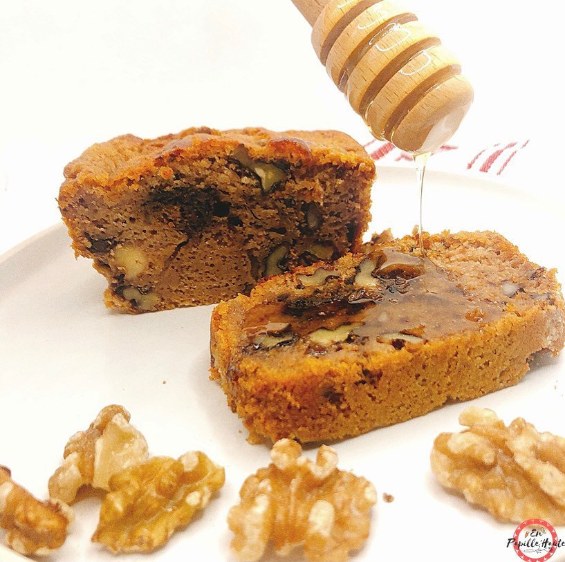 Gâteau au miel et aux noix