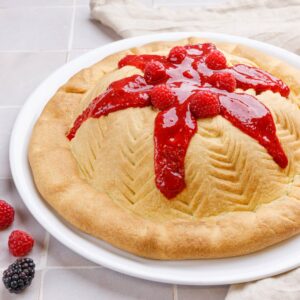 Kuchen mit roten Beeren