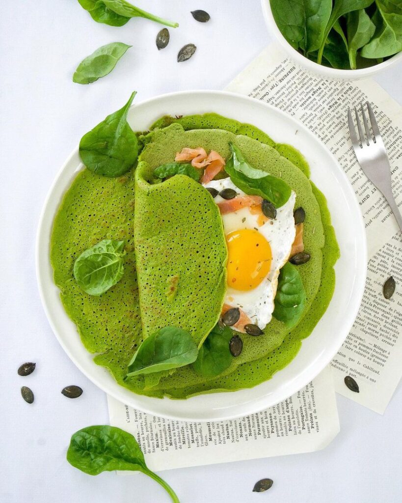 Crêpes à la farine de riz et aux épinards