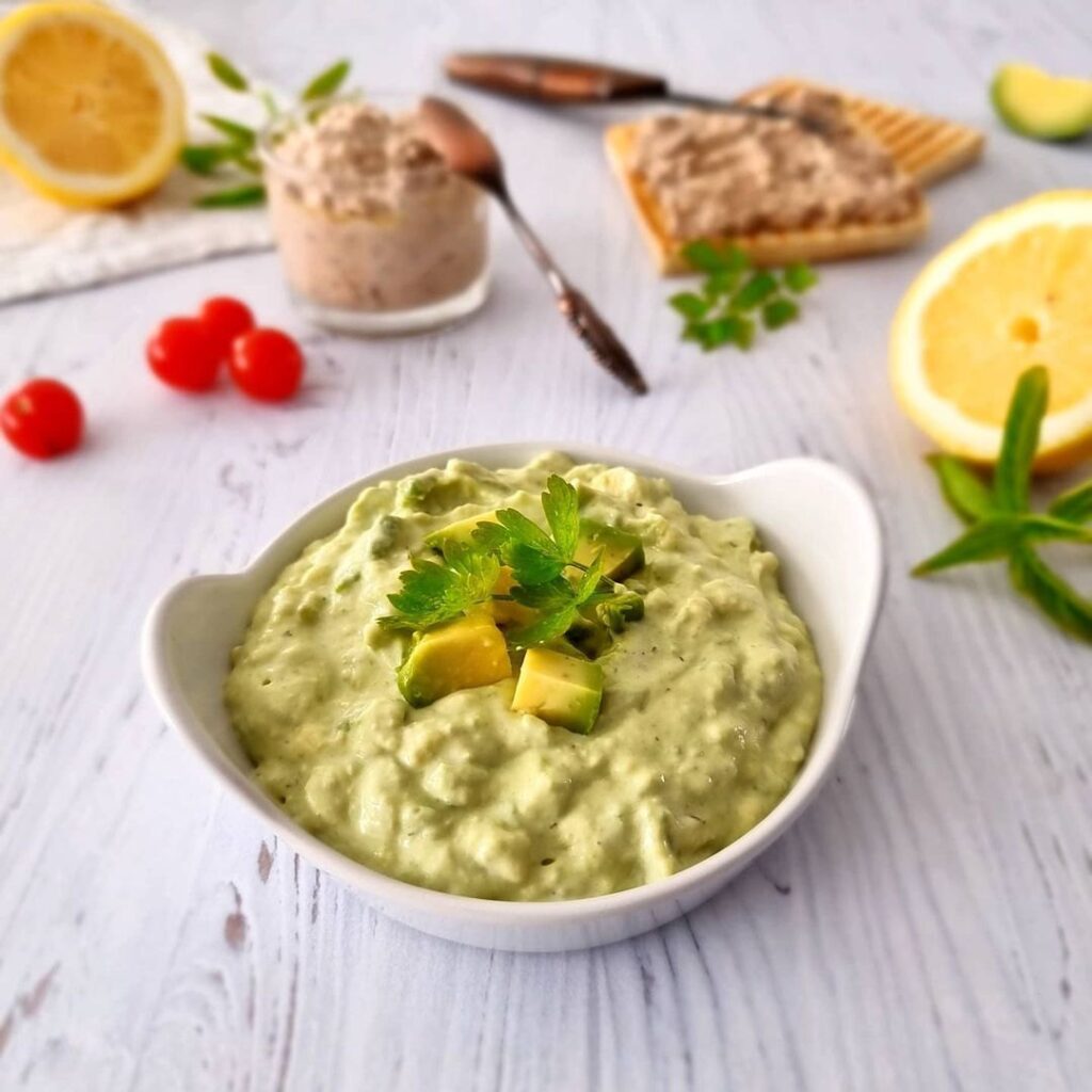 Guacamole à la crème et aneth