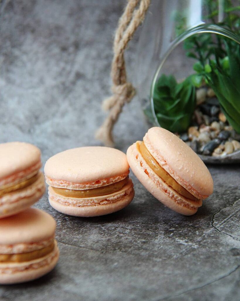 Macarons caramel beurre salé