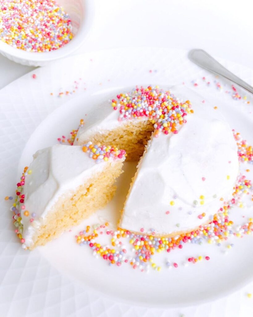 Bowl cake coloré aux flocons d&rsquo;avoine