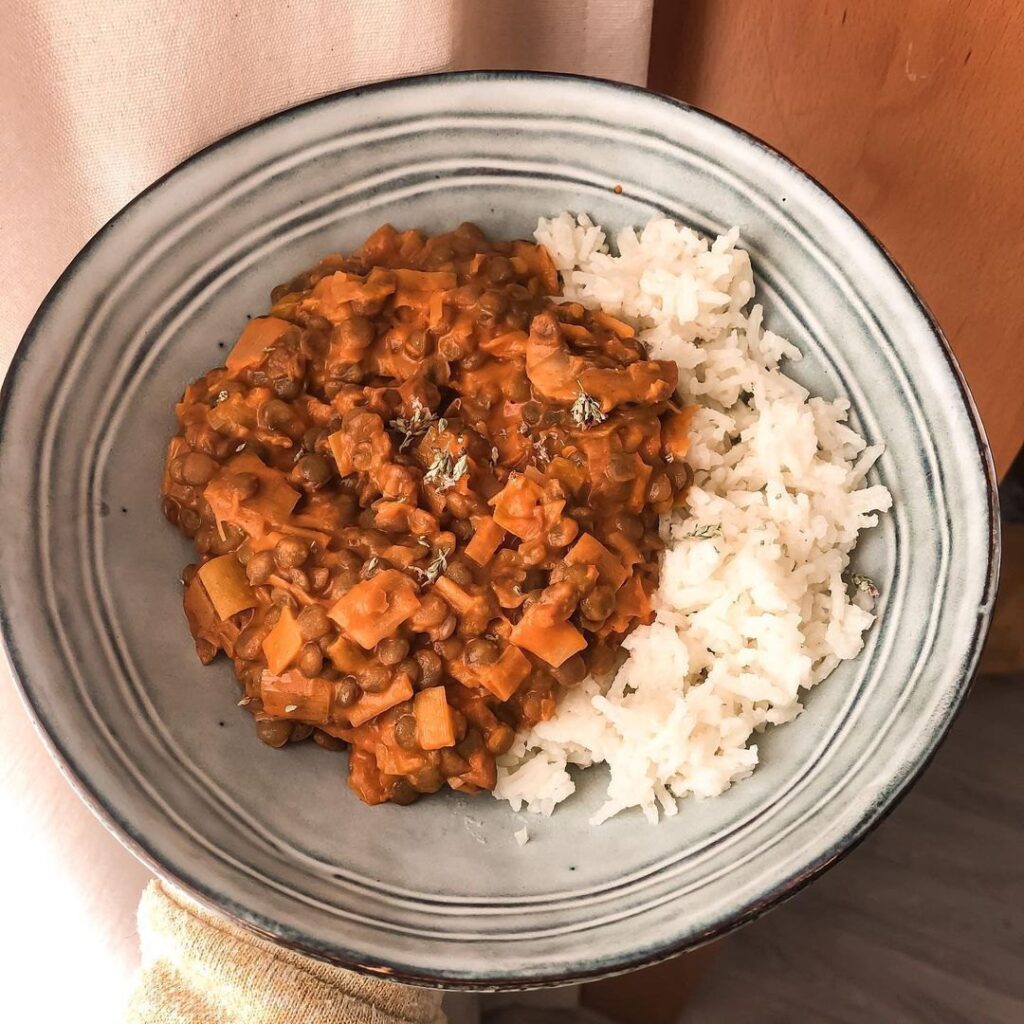 Dahl de lentilles vertes, poireaux, champignons