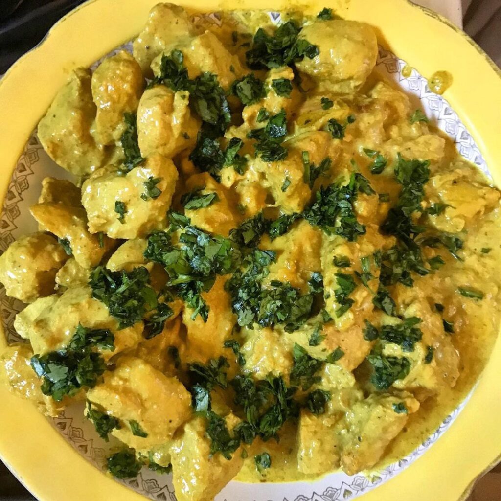 Poulet au curry et lait de coco