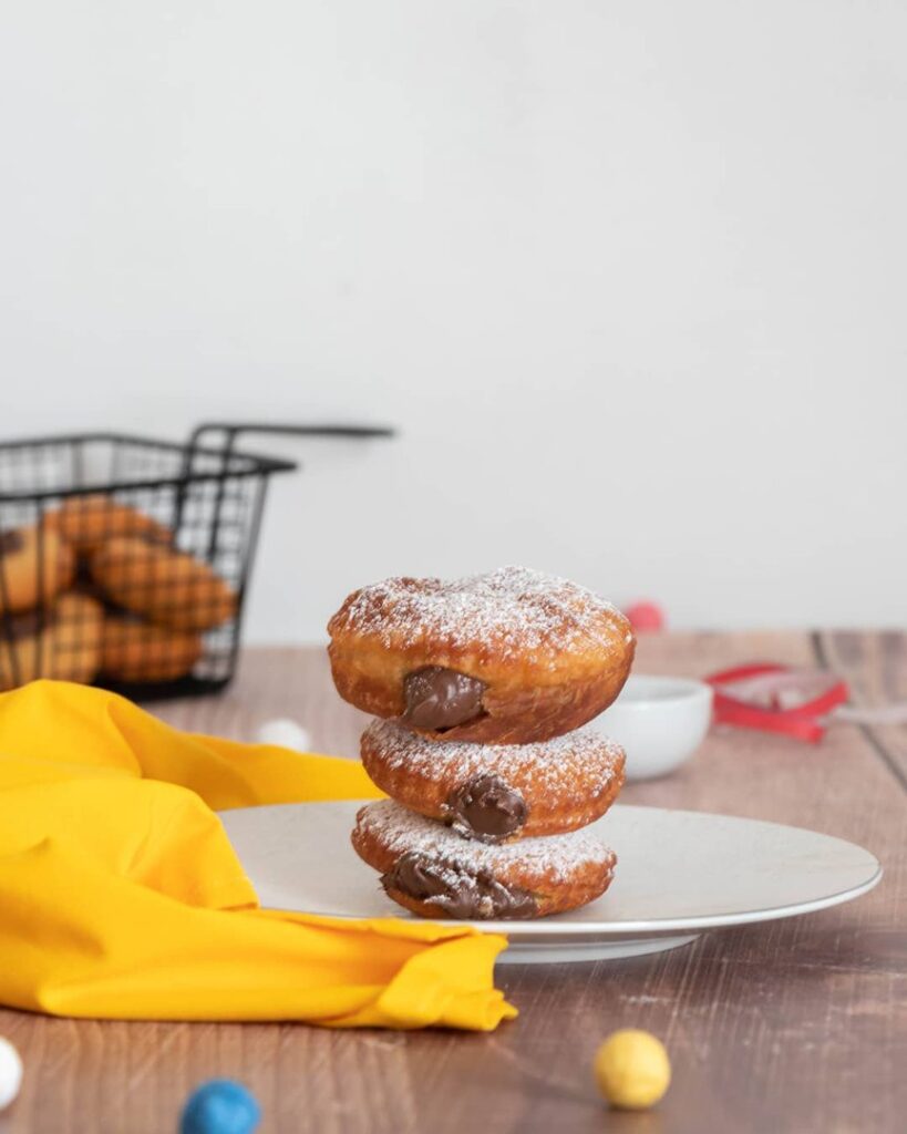 Beignets fourrés au chocolat