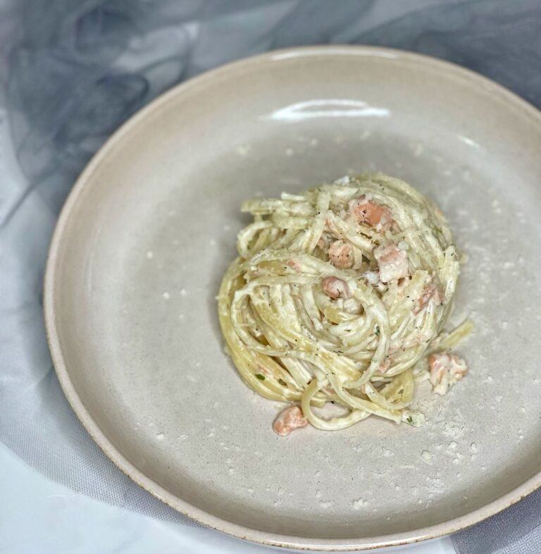 Linguine al salmone