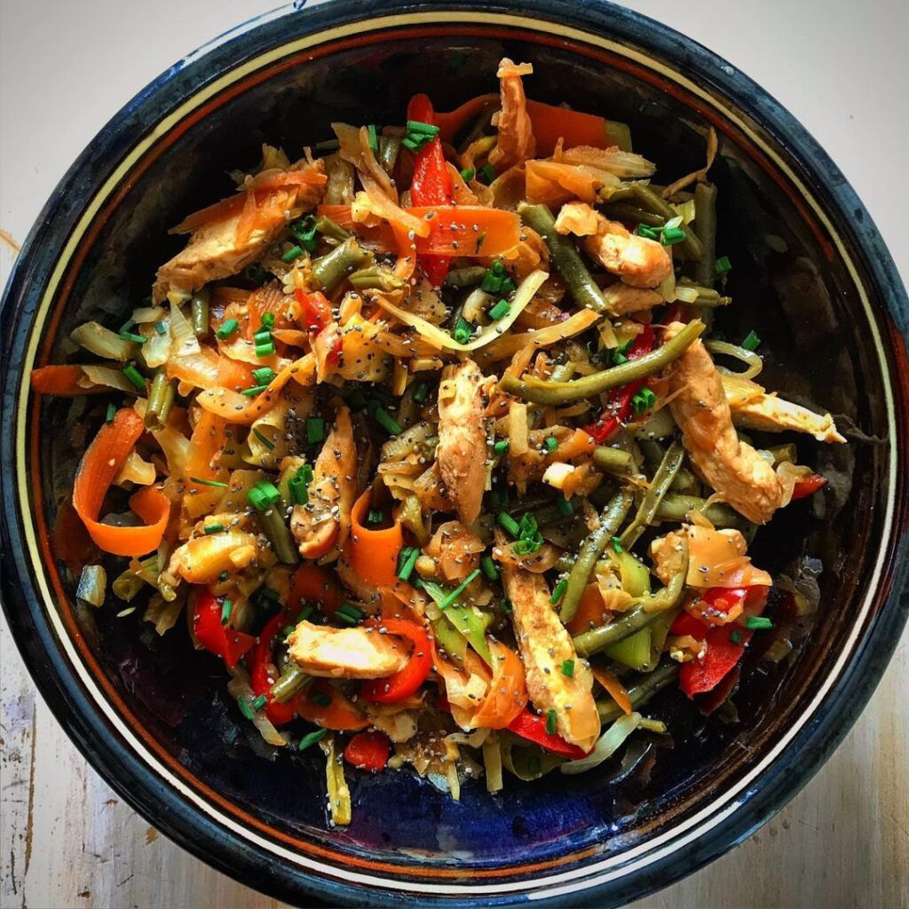 Wok de poulet aux légumes