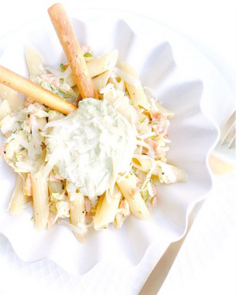 Pasta courgette saumon avocat