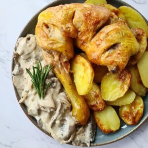 Poulet pomme de terre et sauce champignon hyper crémeuse