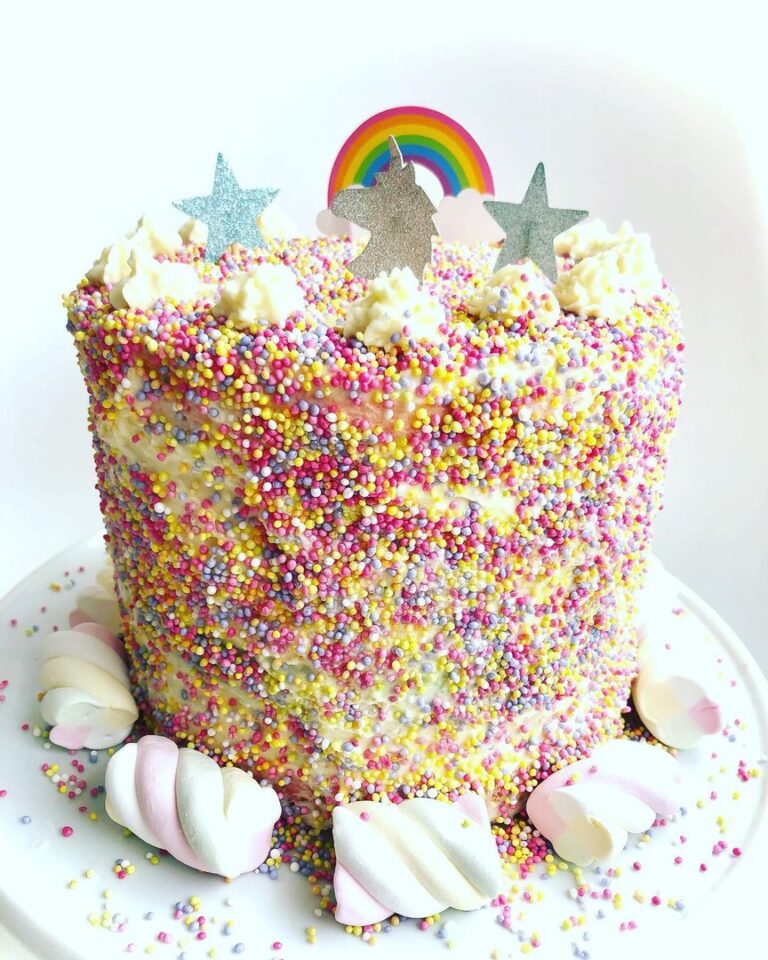Birthday cake arc-en-ciel Birthday cake arc-en-ciel
