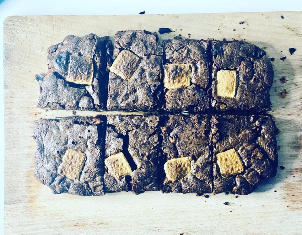 Brownie maison au chocolat blanc