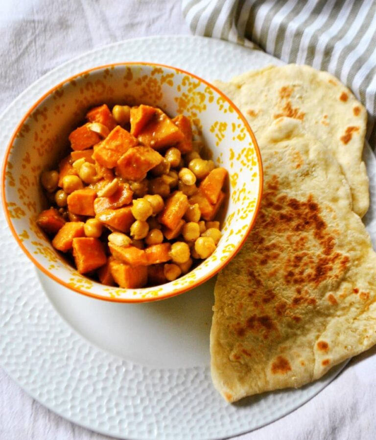 Curry de légumes coco et naan