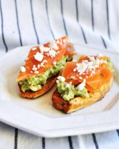 Toast patate douce avocat saumon