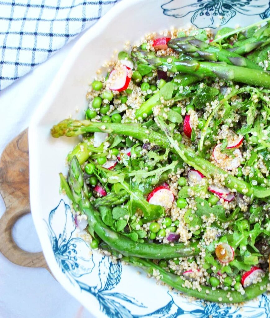Salade aux asperges vertes et petits pois