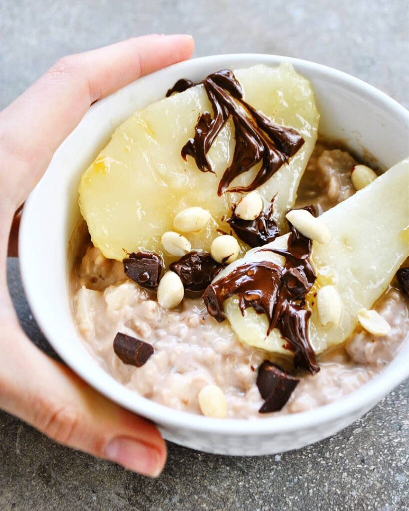 Porridge poire chocolat