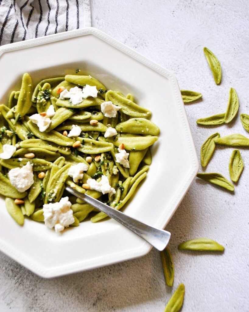Pasta verde, pesto d&rsquo;épinards ricotta pignons de pin
