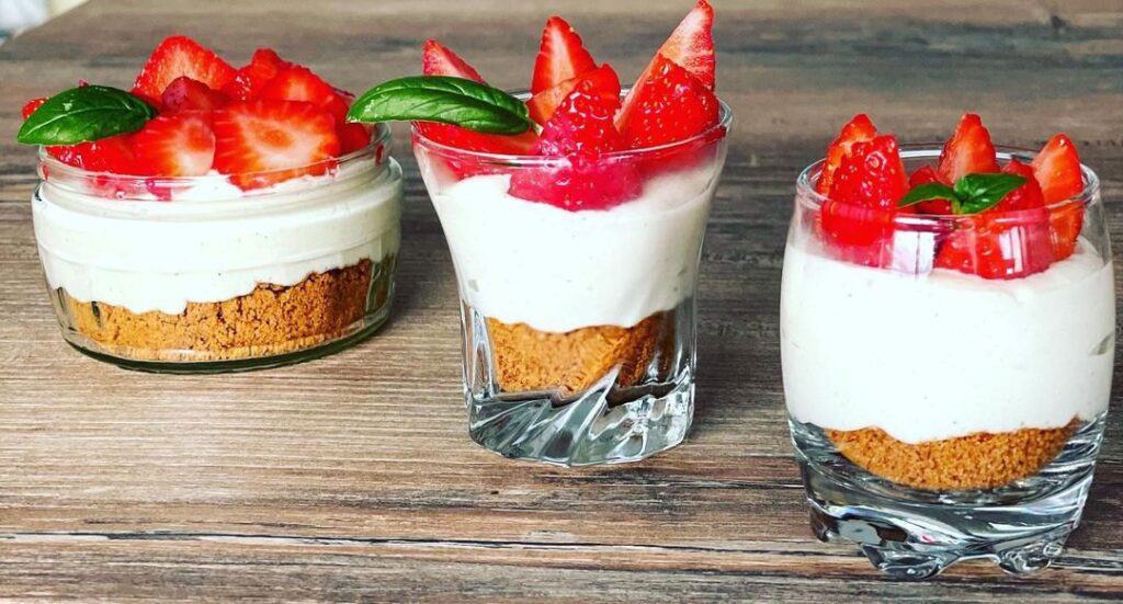 Panna cotta fraises et spéculoos