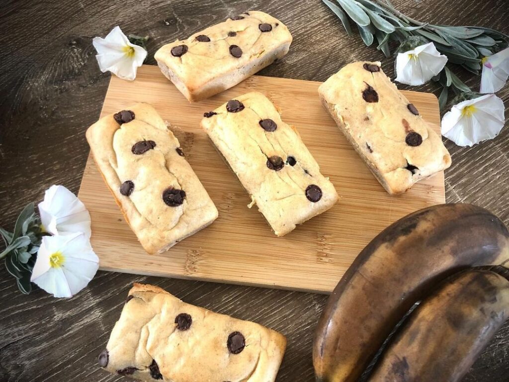 Mini banana bread peanut butter